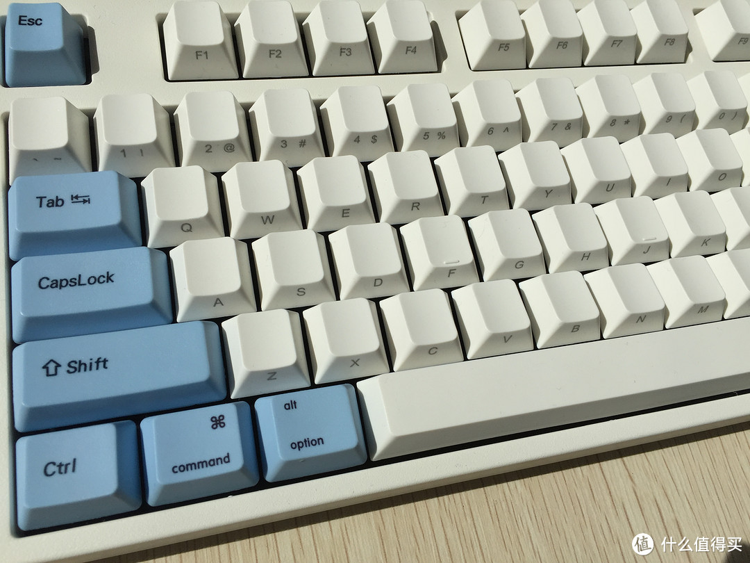 一触即发的极致手感：Leopold FC750R 白色红轴机械键盘