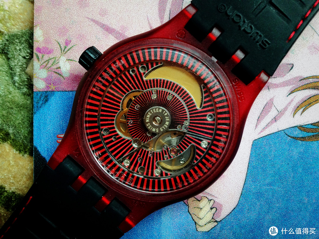 五十一个零件的塑料机械表：Swatch SISTEM51