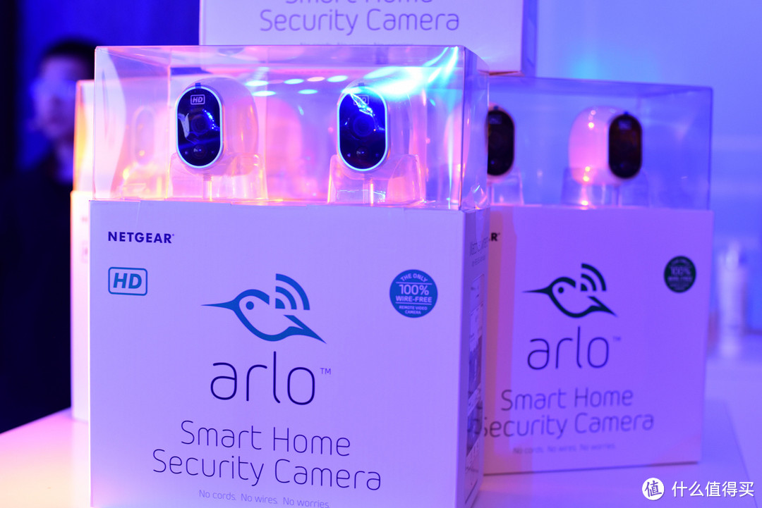 不插电续航可达4-6个月：NETGEAR 美国网件 国内发布 Arlo 网络安防摄像头