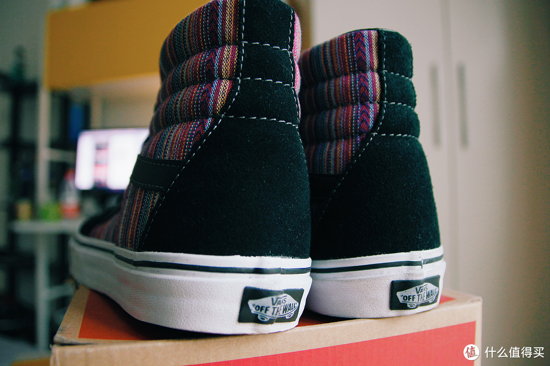 #本站首晒# 允许一部分人在夏天先花哨起来：Vans SK8-Hi GuateWeave Black/Multi 帆布鞋 开箱