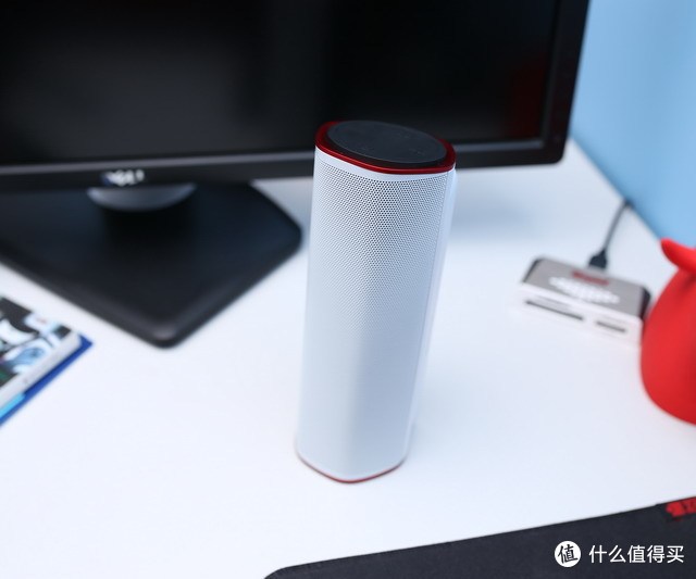 又一款高颜值的蓝牙小箱 创新Sound Blaster FRee音箱