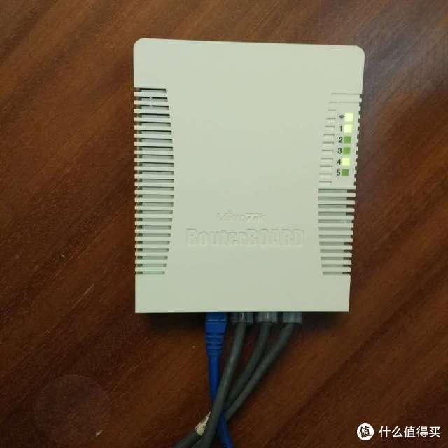 小众路由MikroTik RB951G 开箱及使用
