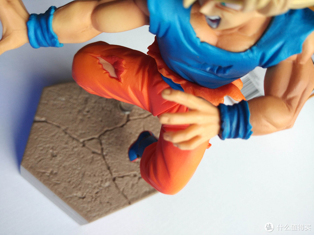 眼镜厂七龙珠战斗版悟空手办：Banpresto Dragon Ball Z Goku