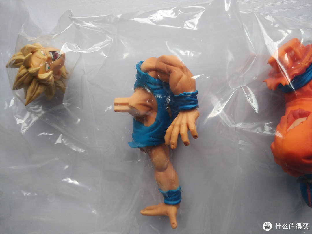 眼镜厂七龙珠战斗版悟空手办：Banpresto Dragon Ball Z Goku