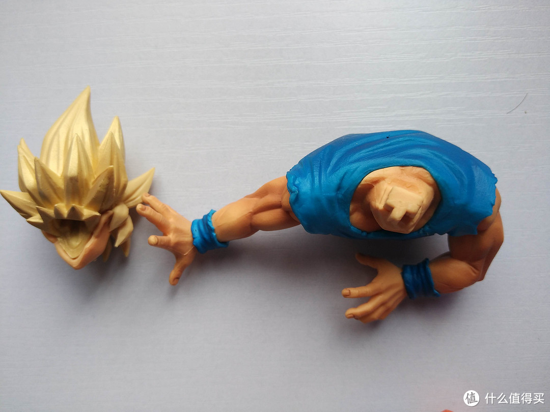 眼镜厂七龙珠战斗版悟空手办：Banpresto Dragon Ball Z Goku