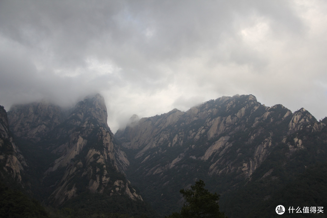 风雨中的黄山风景（留有遗憾，期待下次旅行）