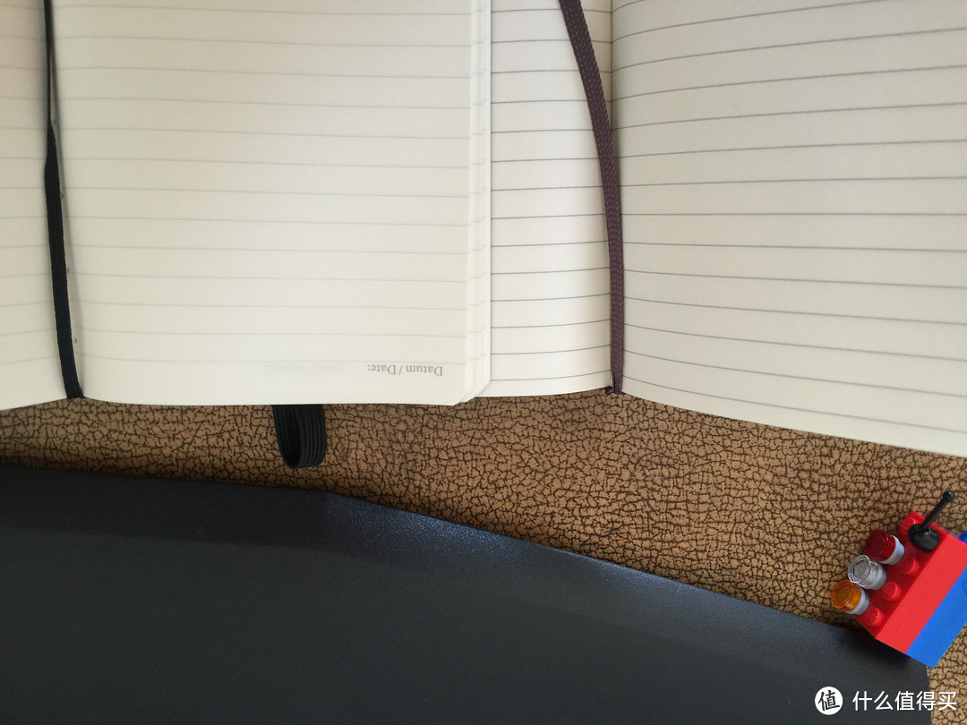 Moleskine 与 leuchtturm 口袋型笔记本对比