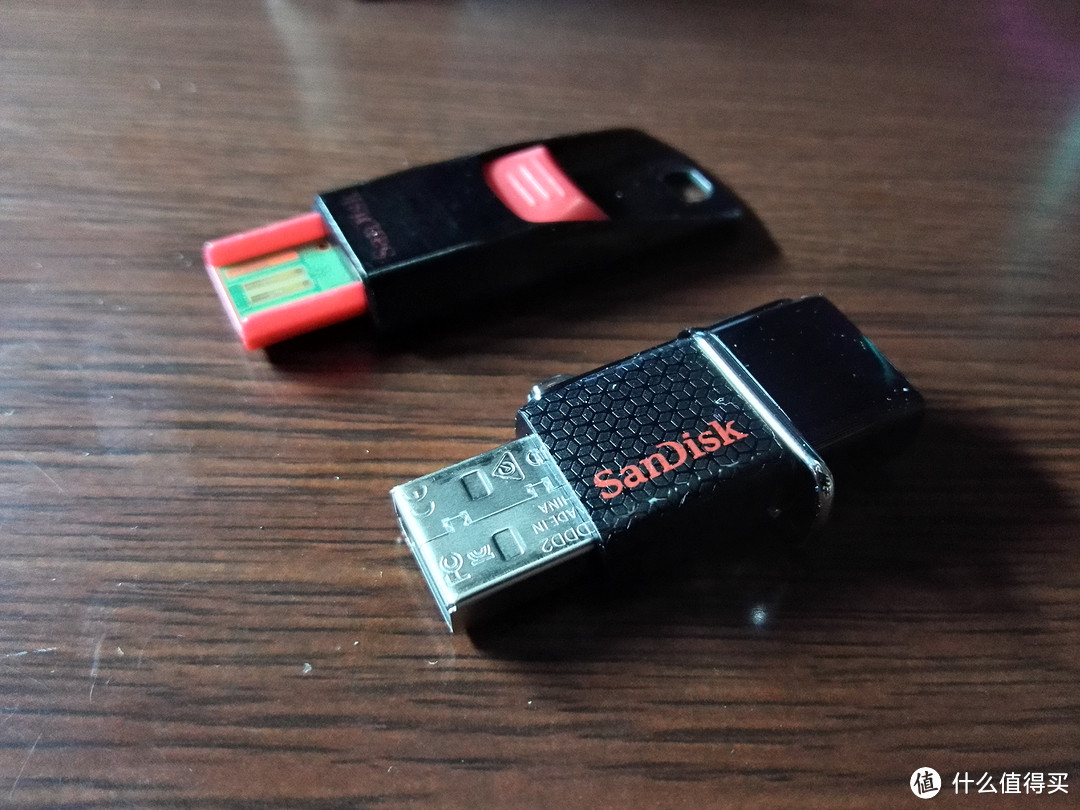 SanDisk 闪迪 至尊高速 OTG USB3.0闪存盘 开壳感受