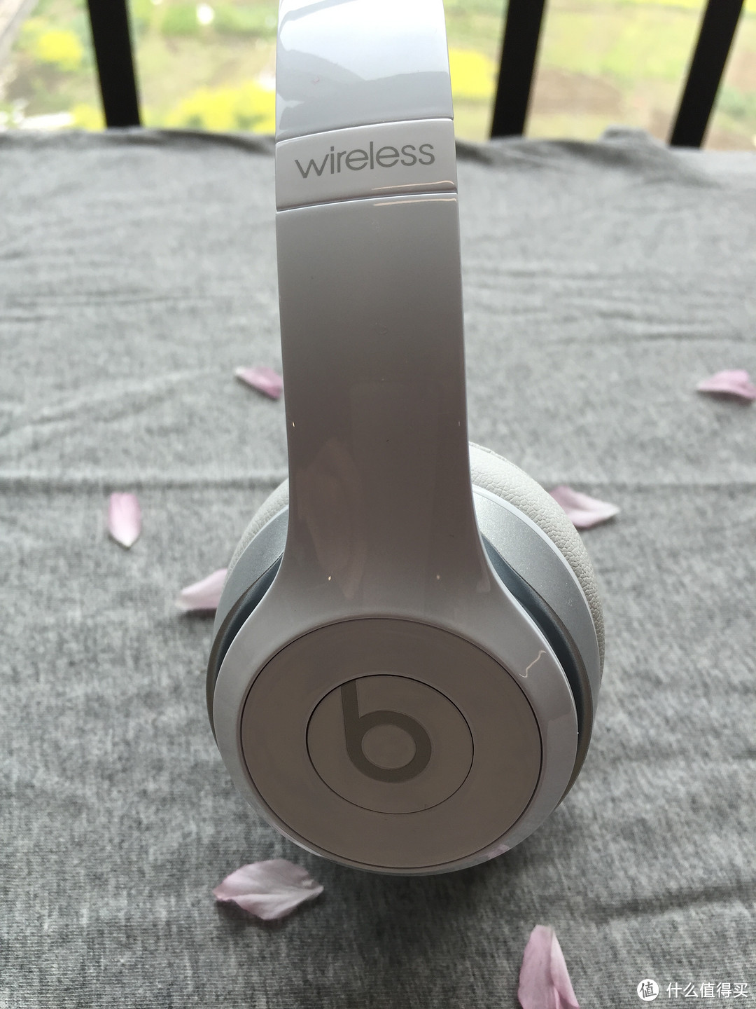 耳机中的文艺软妹---Beats Solo2 Wireless 头戴式耳机