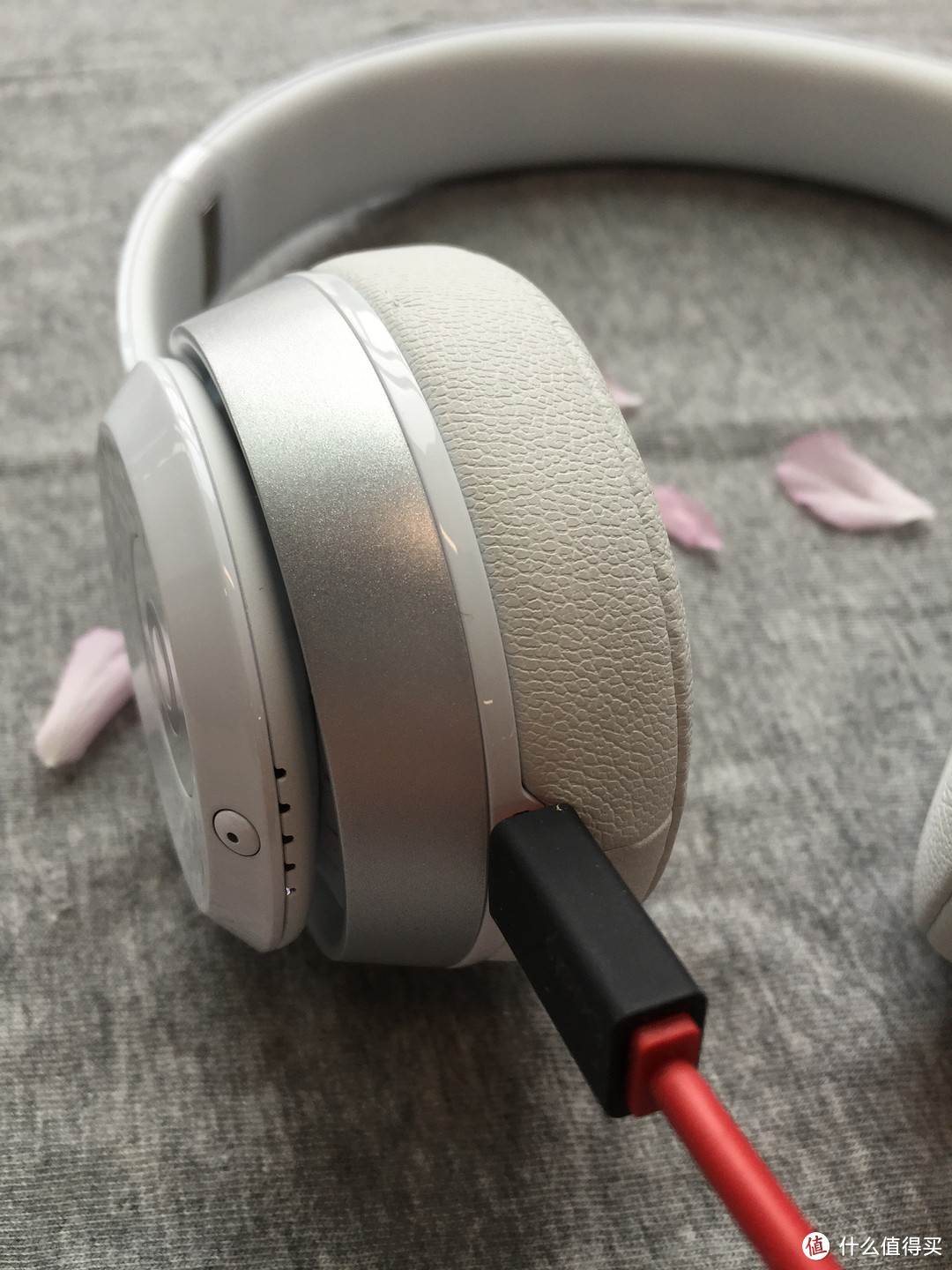 耳机中的文艺软妹---Beats Solo2 Wireless 头戴式耳机