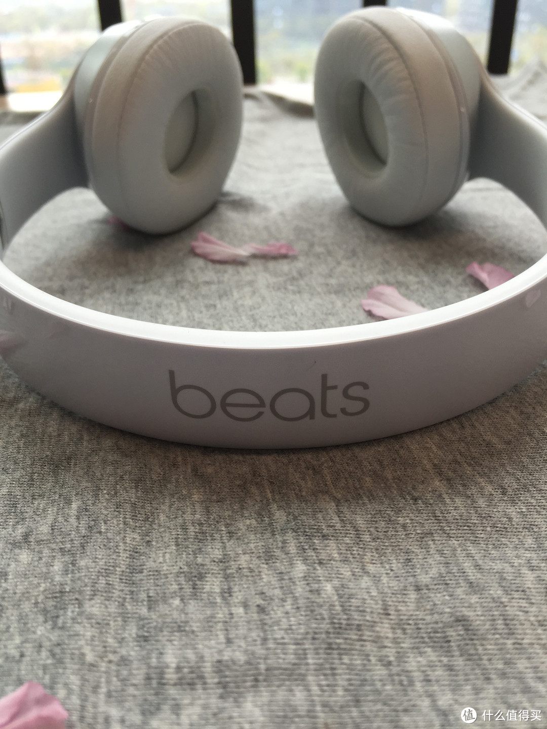 耳机中的文艺软妹---Beats Solo2 Wireless 头戴式耳机