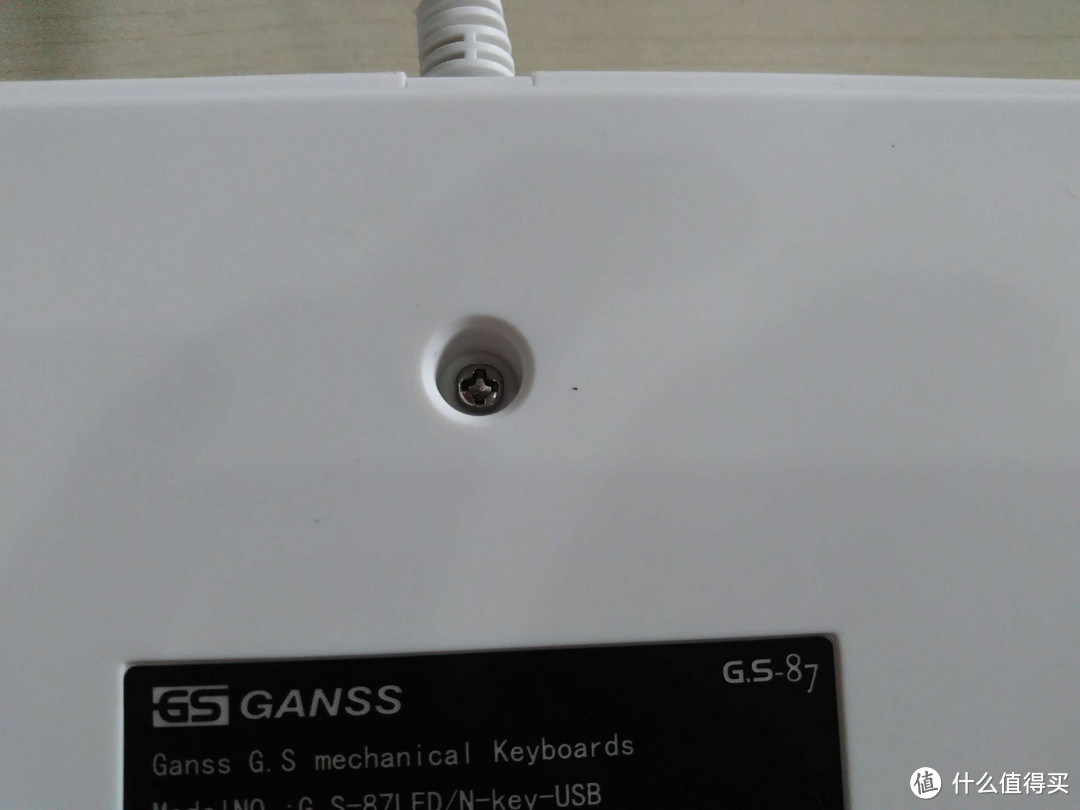300-400价位值得推荐，GANSS 高斯87 LED 机械键盘评测报告。