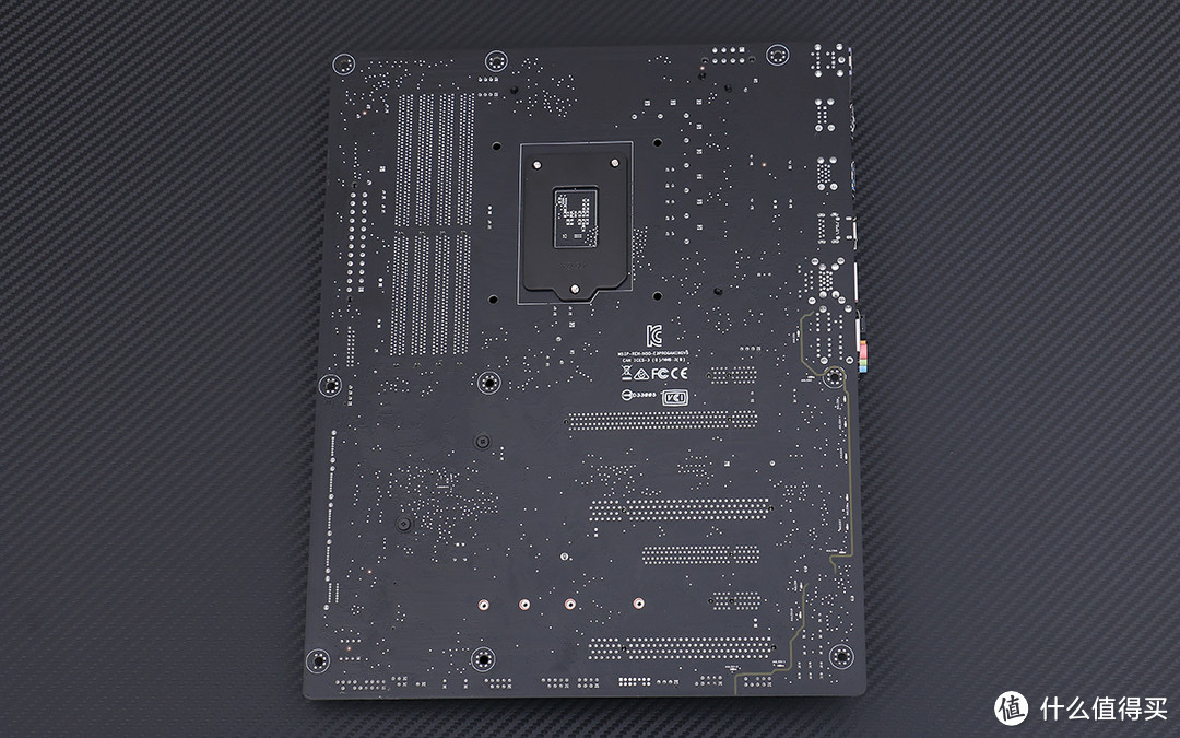 另类游戏主板,华硕 E3 PRO GAMING V5 主板评测