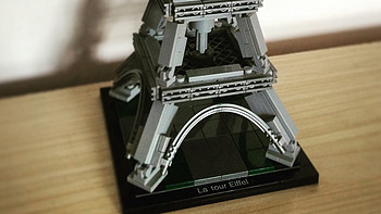 我的LEGO建筑系列 篇六：21019 The Eiffel Tower 