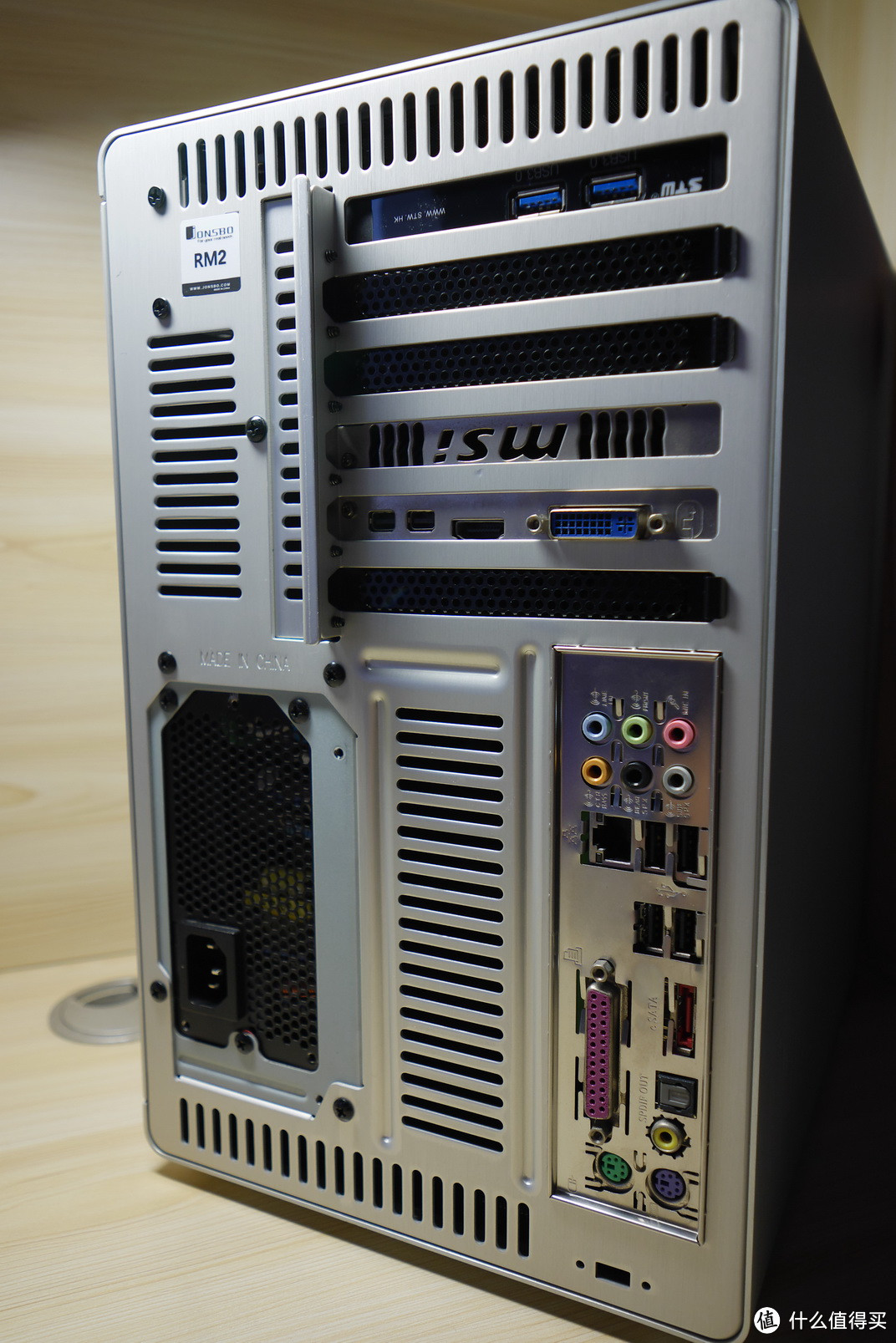 本站首晒# 惊喜有余却完美不足的最小atx机箱 — jonsbo 乔思伯 rm