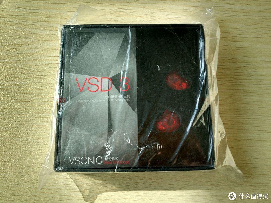 颜值声音双优，值得剁手：VSONIC 威索尼克 vsd3入耳式耳机 骚红开箱