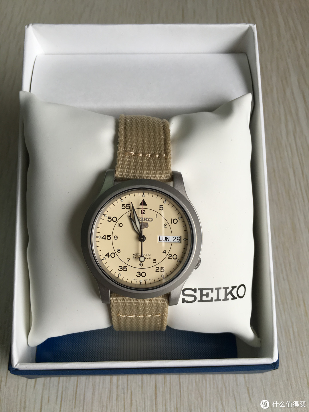 我的第一单转运：Seiko 精工5号 SNK803 机械腕表