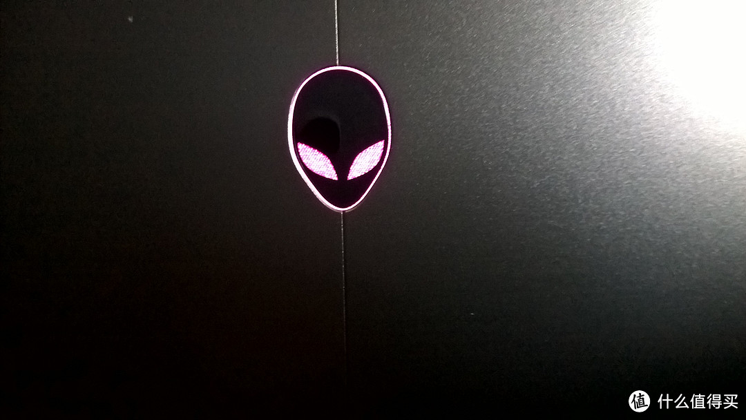 土豪的玩具：Alienware 外星人 ALW15ER-3718 游戏本测评