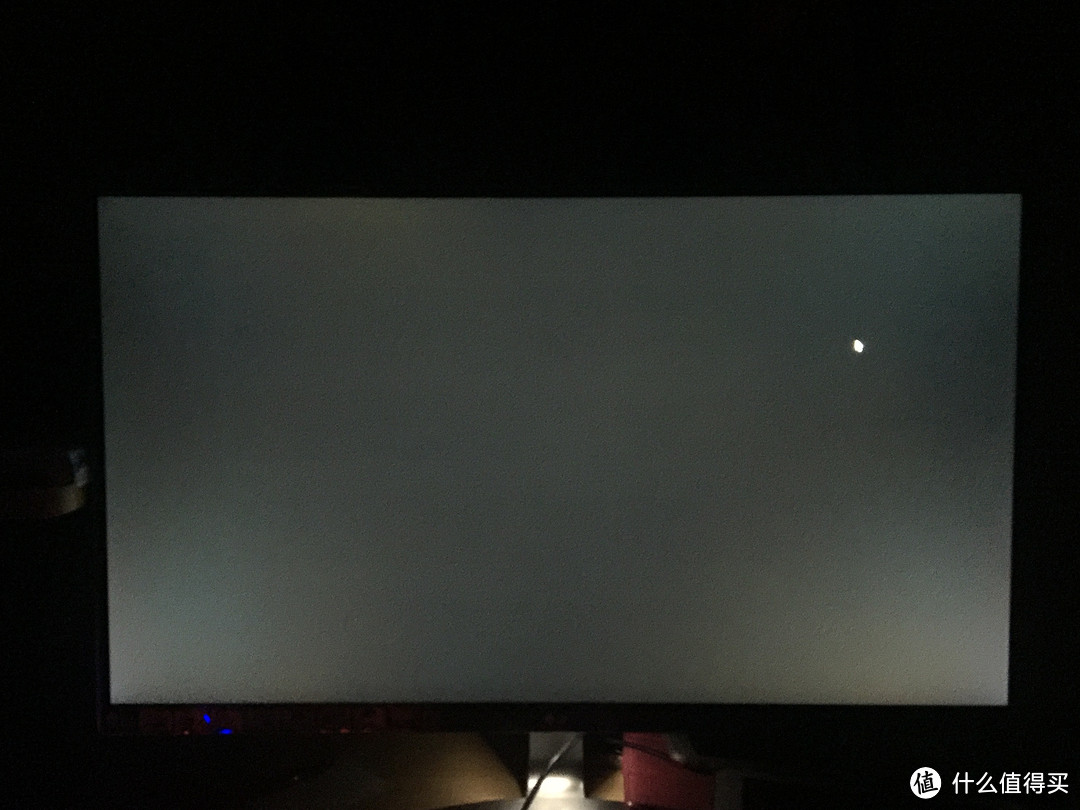到底该不该上4K:LG 27UD68-W,27英寸4K显示器开箱