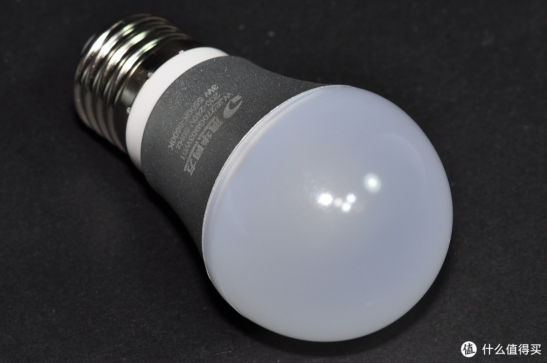 寻找性价比之选 — 横向评测17款廉价LED灯泡，教你如何选购LED球泡