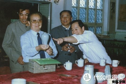 1984年仿北宋官窑鉴定会撷影2