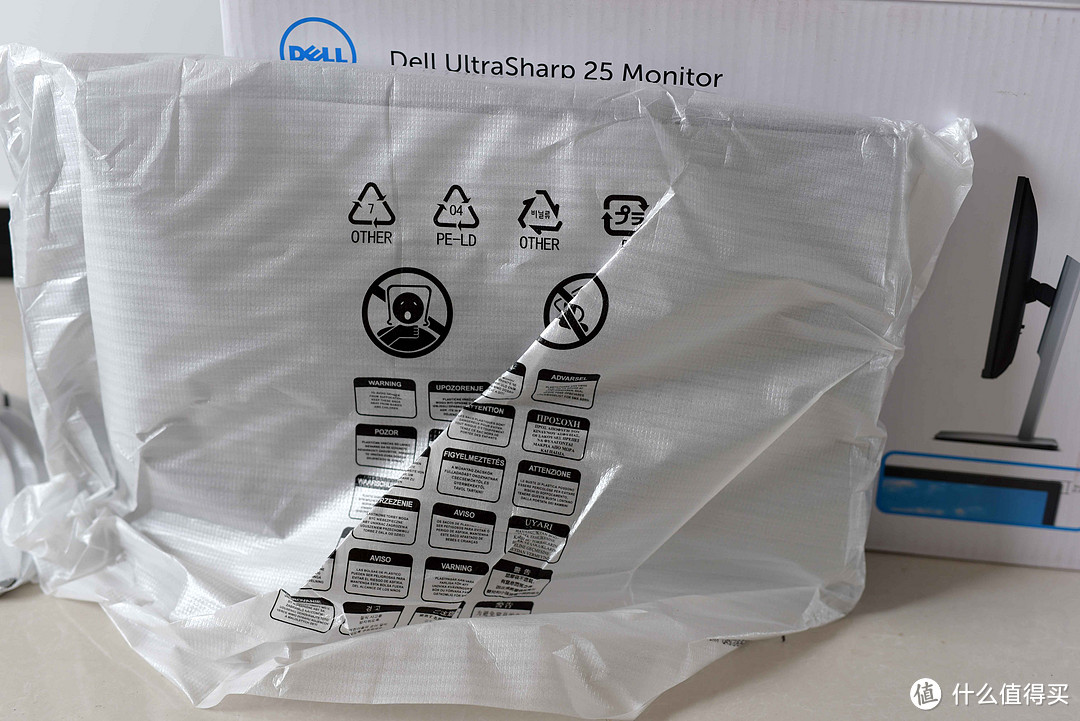 程序员和UI设计都爱：Dell 戴尔 U2515H 显示器 开箱体验