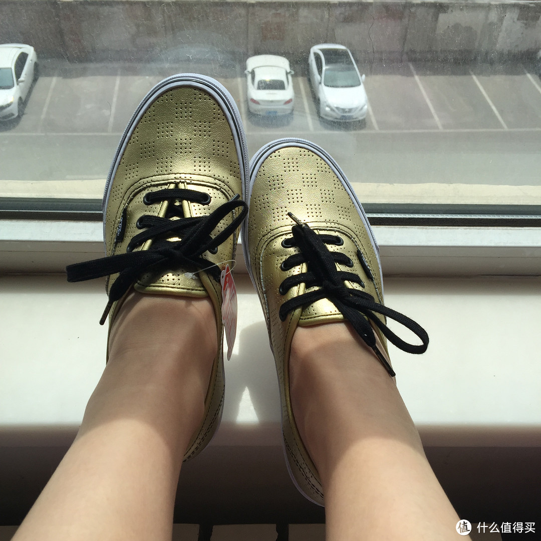 Vans 50 周年限量款 范斯休闲鞋 黑金纪念系列之小骚金(附真人兽)