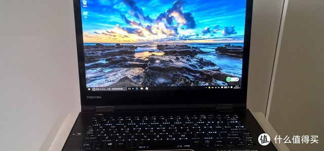 #本站首晒# 全球首款4K笔记本 — Toshiba 东芝 P25W Satellite Radius 12.5英寸笔记本