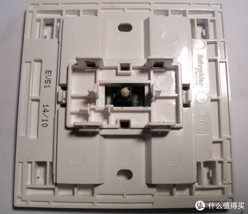 施耐德、正泰、美的三款86型墙壁开关面板拆解评测