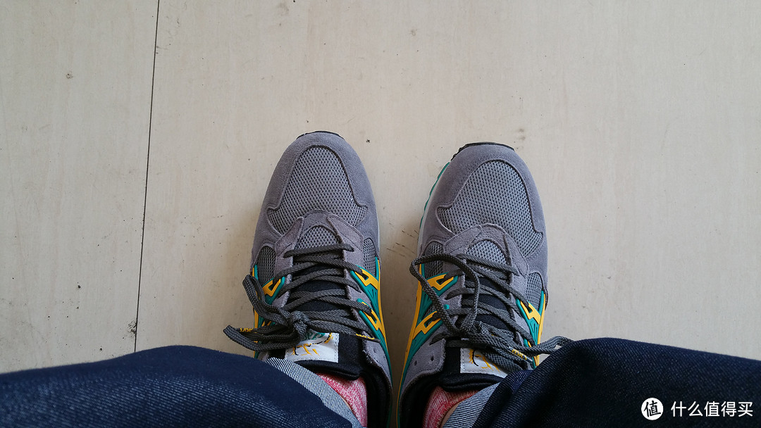 4.8号之后到手ASICS 亚瑟士 Gel-Kayano Trainer Grey/Gold Fusion 男款复古跑鞋