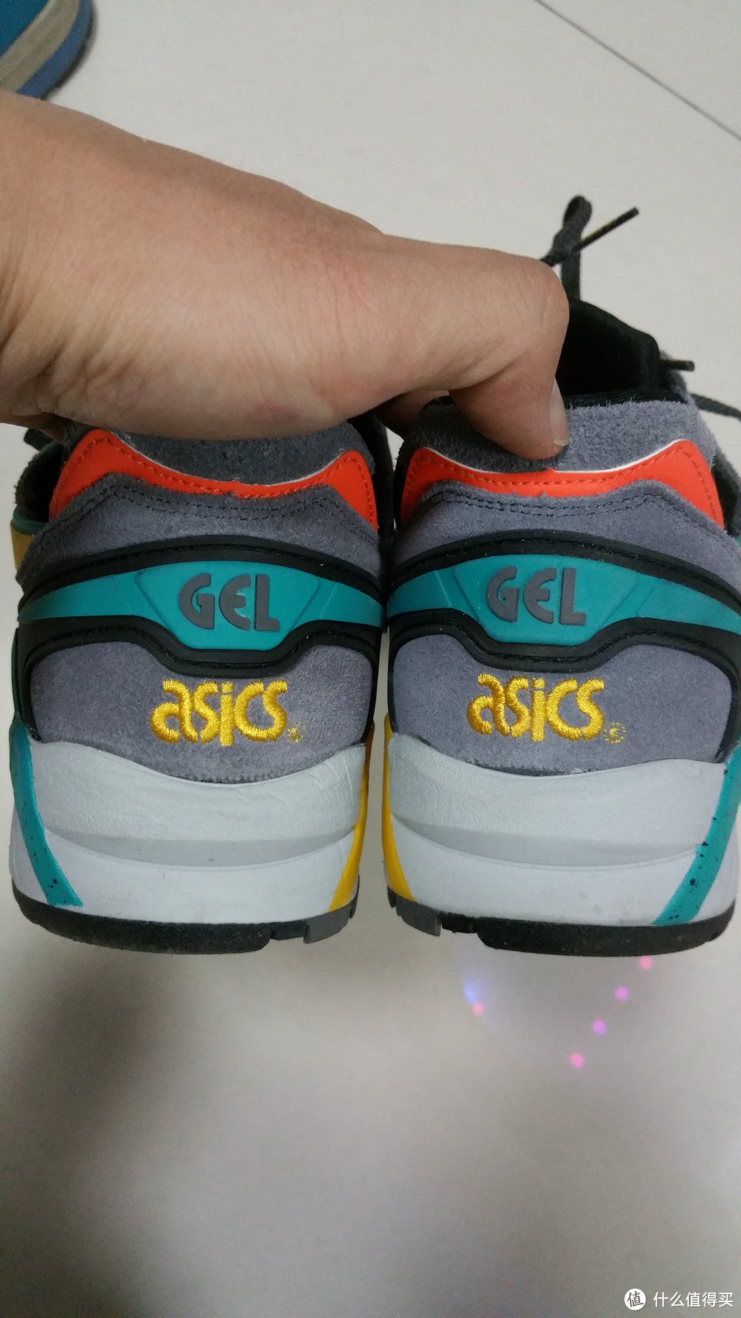 4.8号之后到手ASICS 亚瑟士 Gel-Kayano Trainer Grey/Gold Fusion 男款复古跑鞋