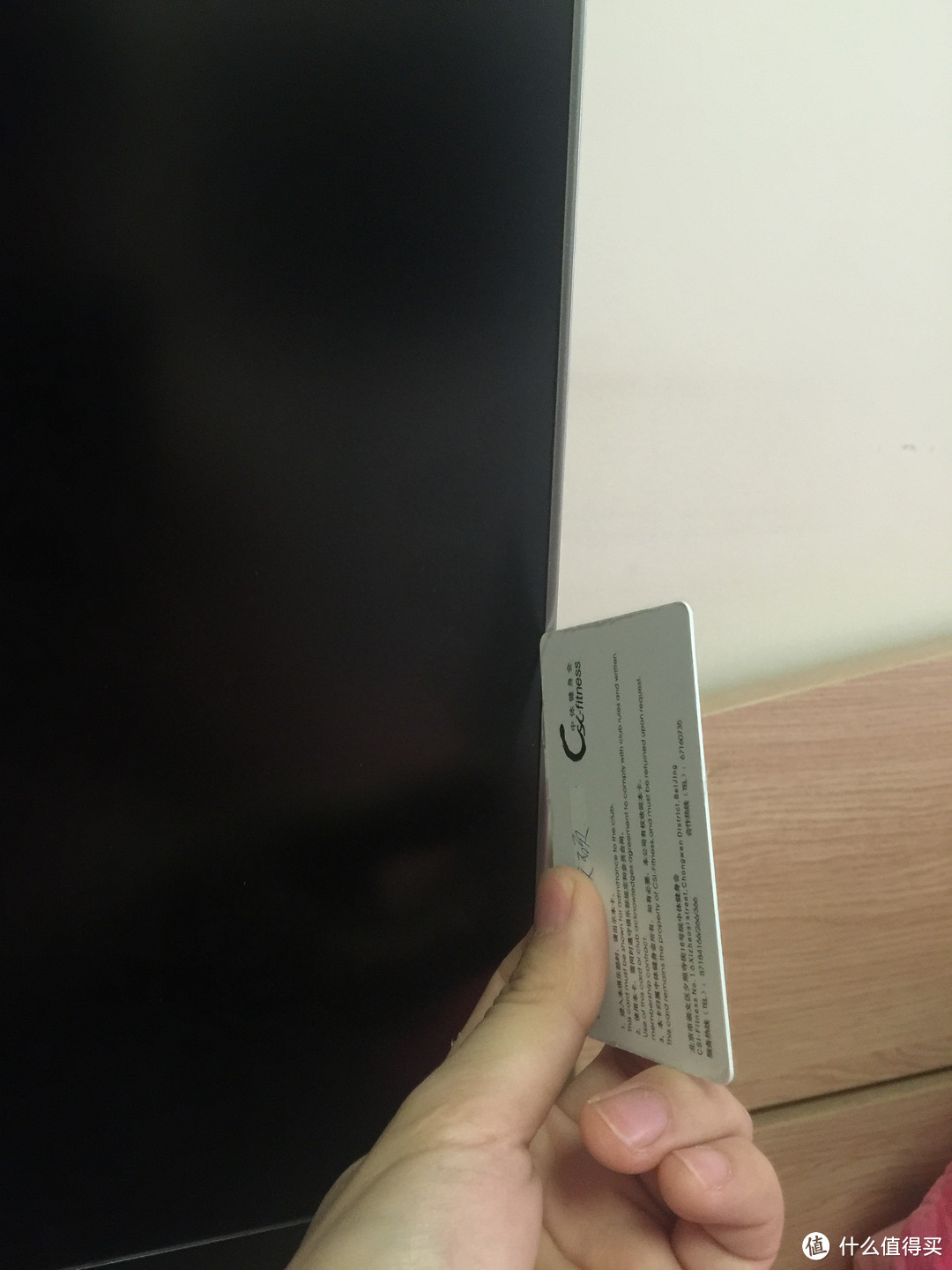 到底该不该上4K:LG 27UD68-W,27英寸4K显示器开箱