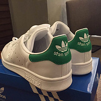 懒癌患者的第一篇晒单：Adidas 阿迪达斯 stan smith 绿尾成人款与大童款粗狂对比