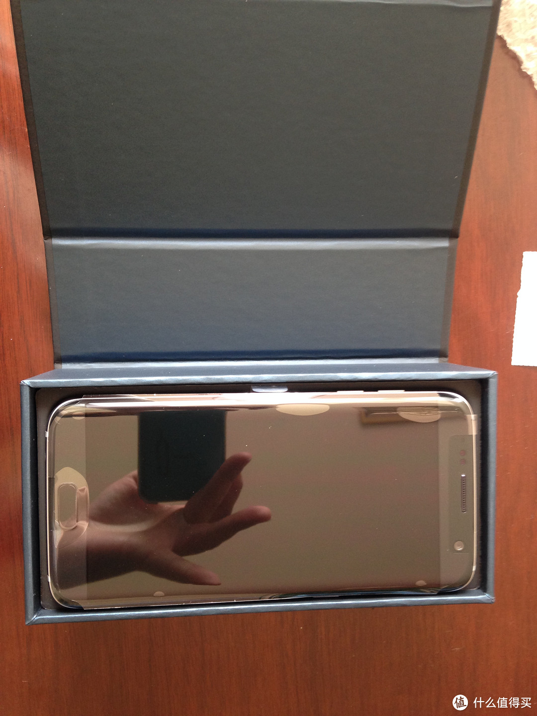 三星 Galaxy S7 edge开箱（多图）+泡水洗澡视频
