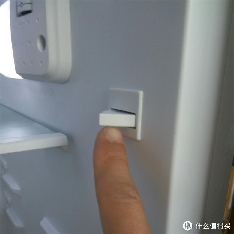 租房神器-TCL BCD-118KA9“芭蕾白”小冰箱