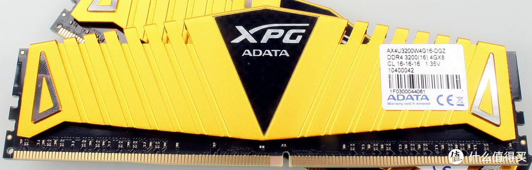 威刚 XPG DDR4 2400 太low了，DDR4 3466才敢拿出来玩