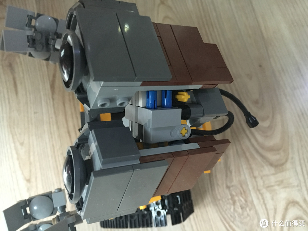 "乐高+瓦力"不可抗拒的买买买组合：LEGO21303 IDEAS系列 机器人瓦力