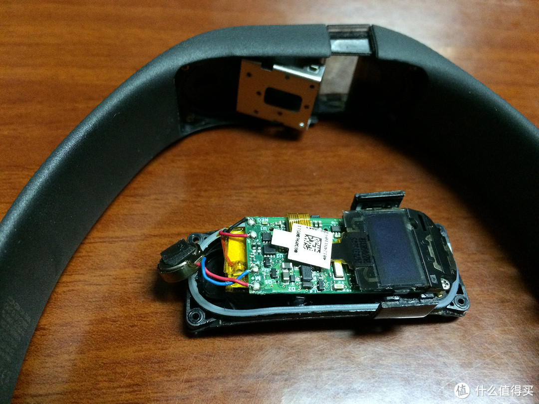 Fitbit Charge 非暴力拆解 电池更换 不完全技术贴