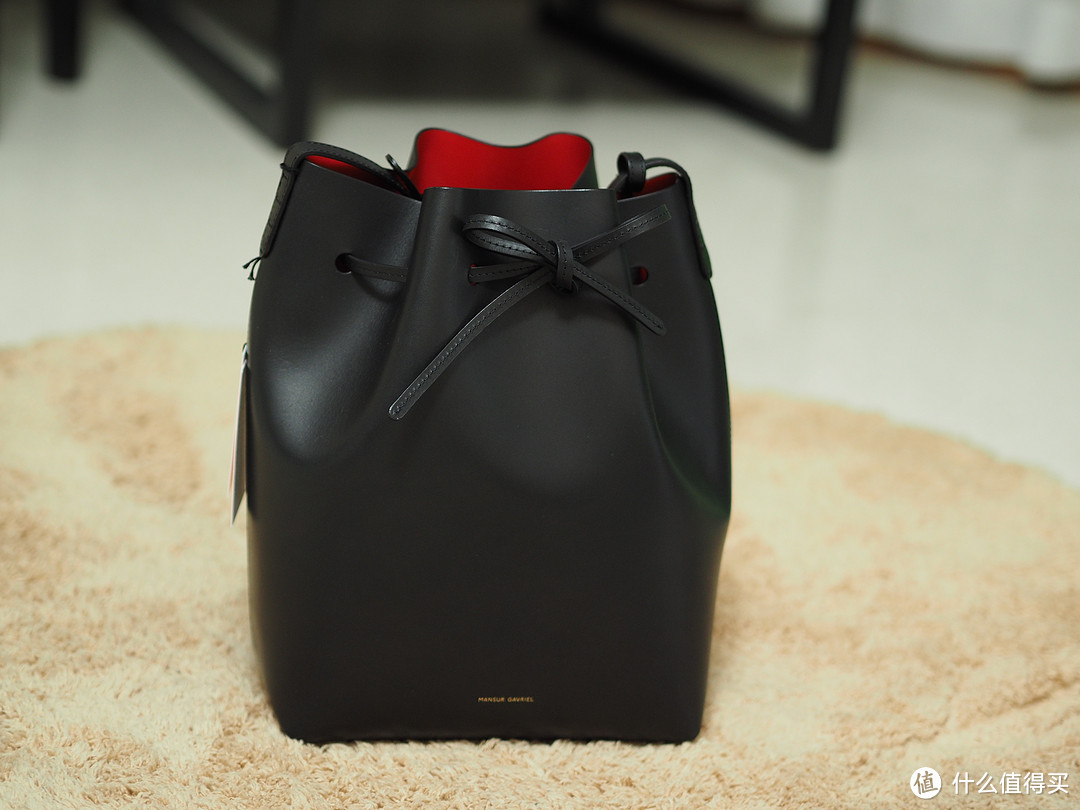 Mansur Gavriel大号水桶包 外观