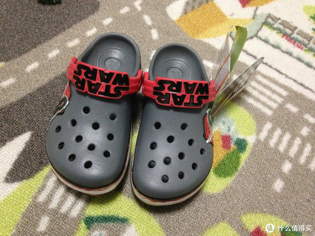 #本站首晒#crocs 卡骆驰 starwars kylo ren 儿童夜光洞洞鞋