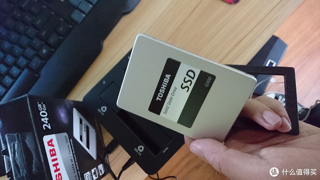 换ssd，主观臆断直接买——TOSHIBA 东芝 Q300 240GB固态硬盘