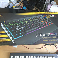 美商海盗船 STRAFE RGB 机械键盘外观展示(键帽|接口)