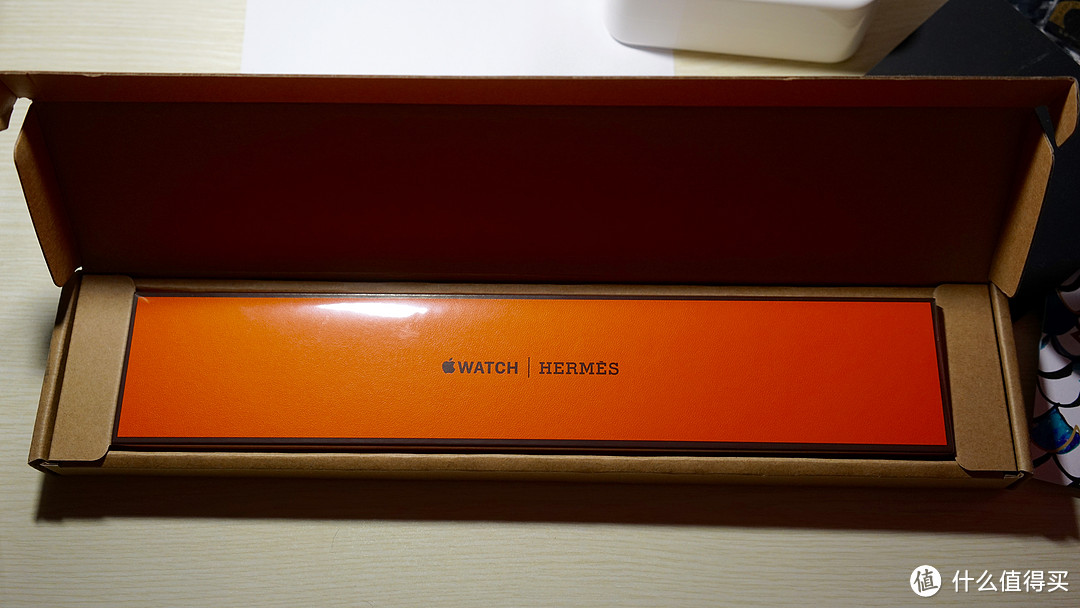 #首晒# 年轻人的第一件爱马仕 — Apple Watch Hermès 42 毫米 Fauve Barenia 棕色 Single Tour 表带