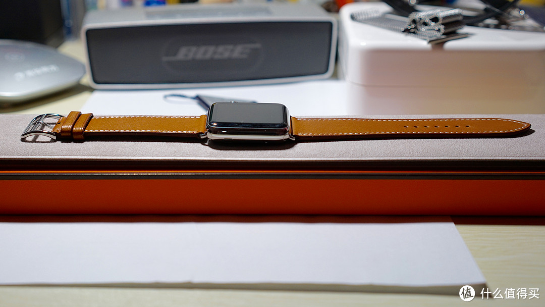 #首晒# 年轻人的第一件爱马仕 — Apple Watch Hermès 42 毫米 Fauve Barenia 棕色 Single Tour 表带