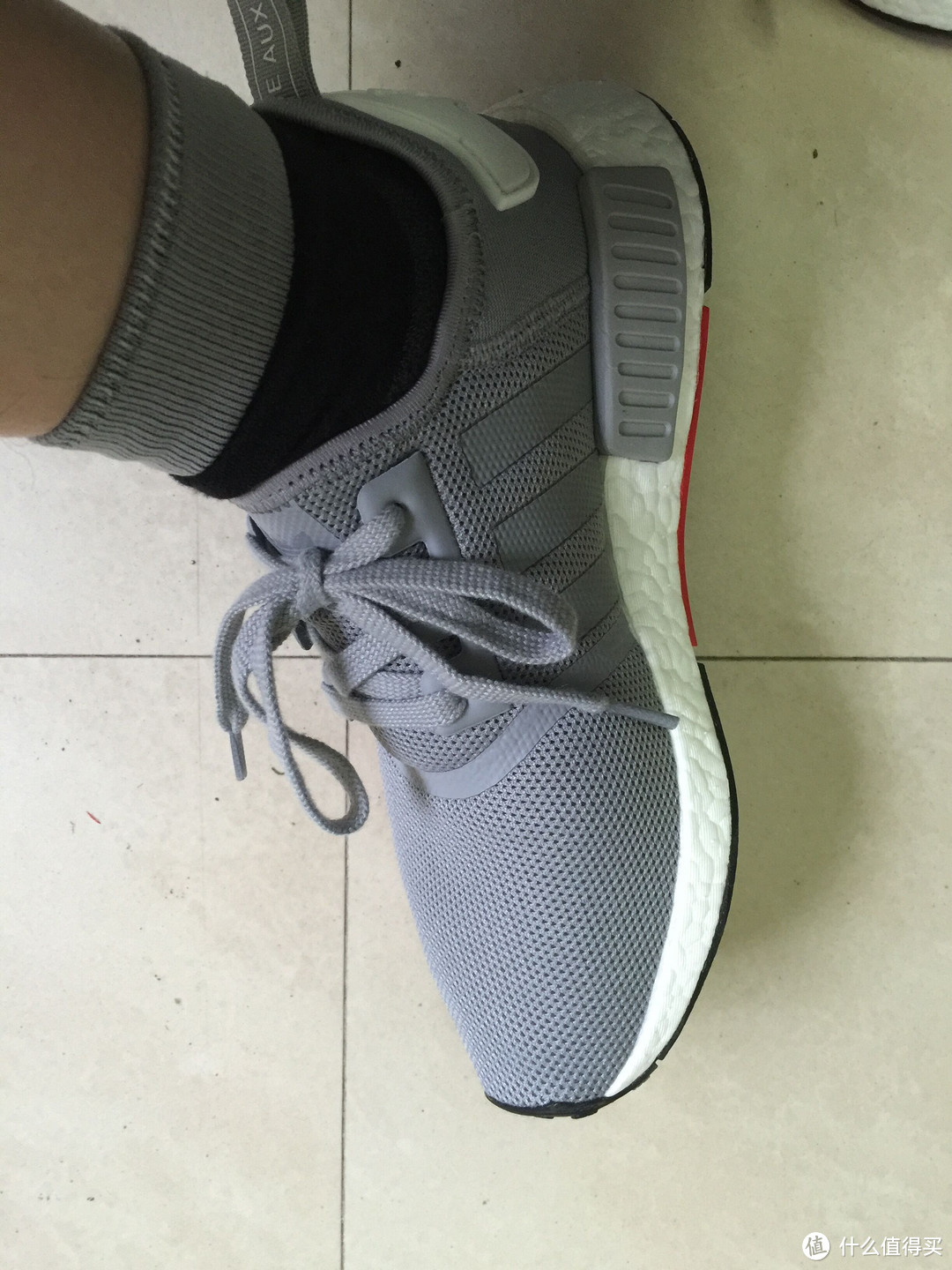 adidas 阿迪达斯 NMD 莫斯科城市版和夜光版 跑鞋