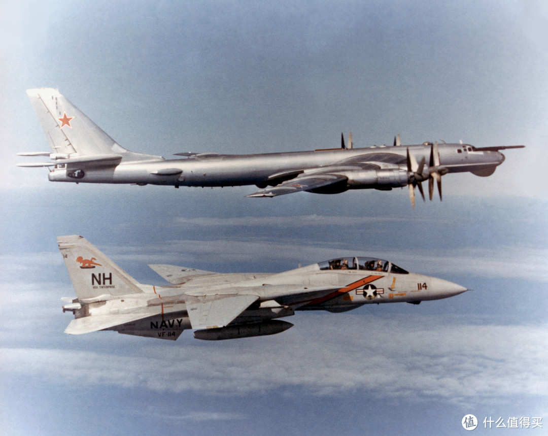 F-14雄猫，发现号航天飞机等(附硫磺岛纪念碑，阿灵顿国家公墓彩蛋)