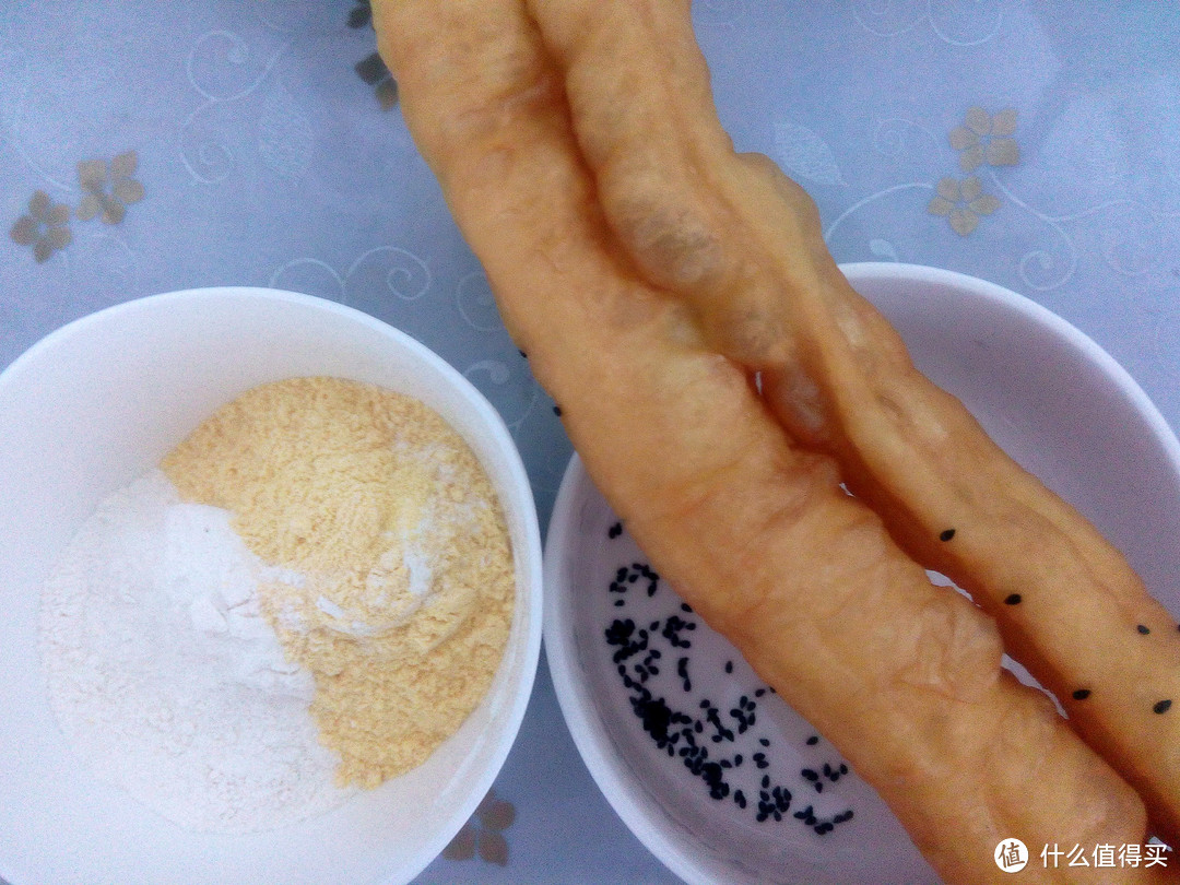 厨房万能神器——电饼铛，自制健康美食——周末早餐煎饼果子