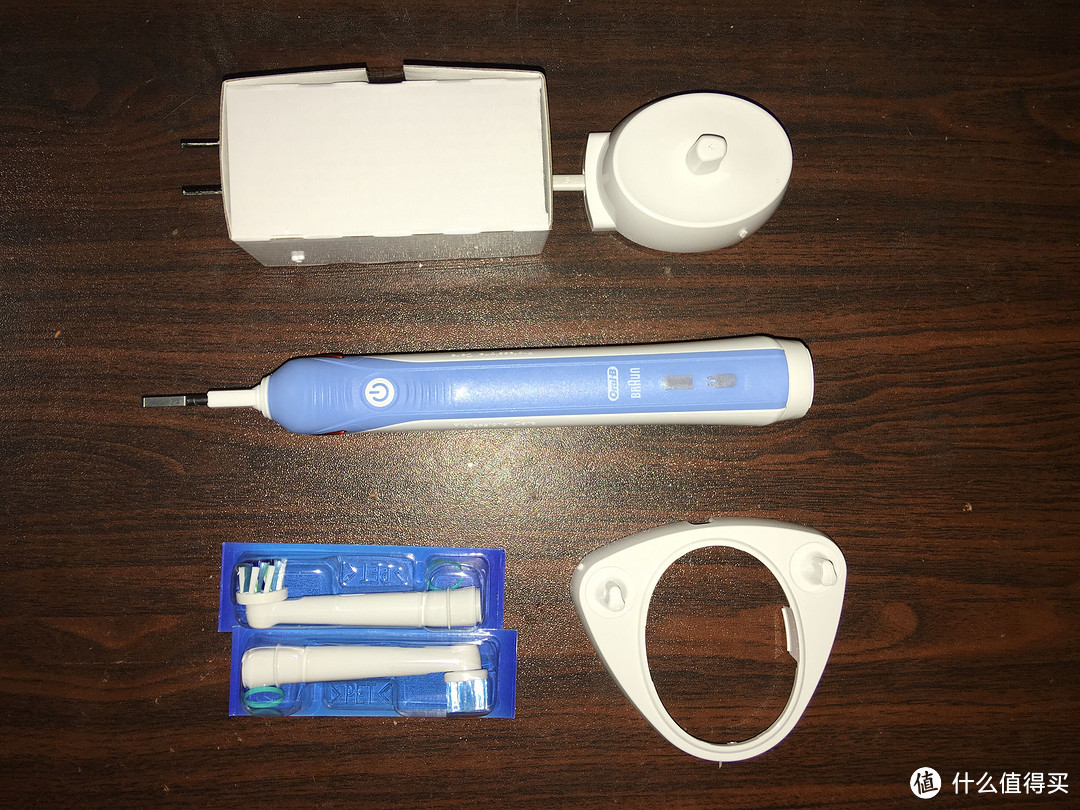 人生第一把电动牙刷——BRAUN Oral-B Pro2000 电动牙刷 晒单