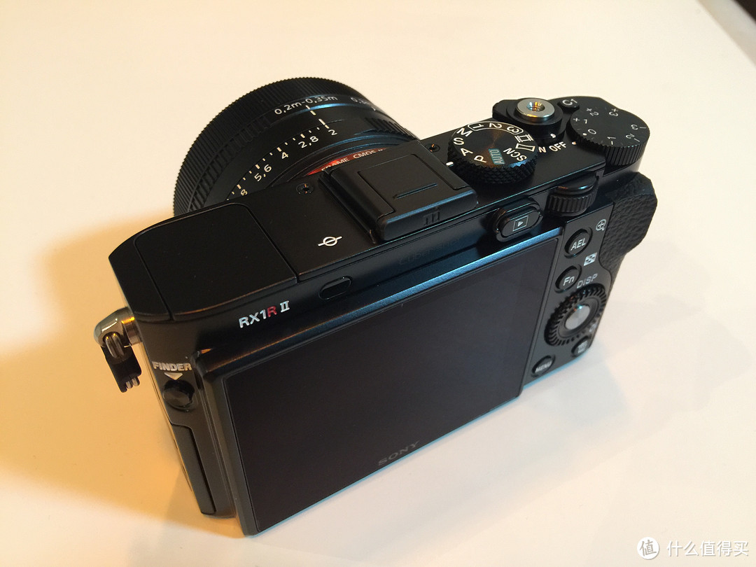 背着一点不累人的全画幅旅行利器:sony 索尼 rx1rii 全画幅黑卡相机