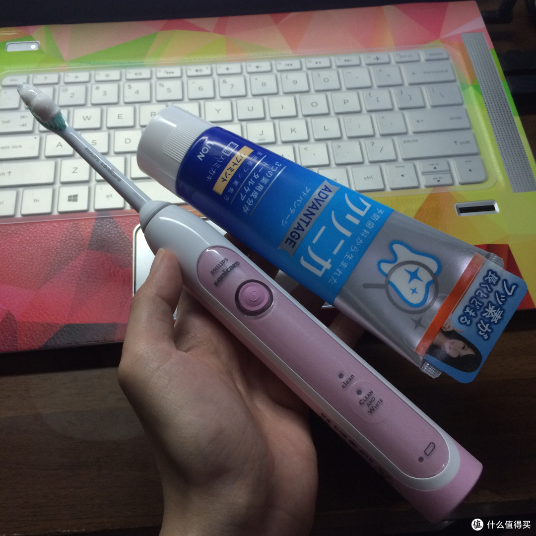 又是看上了你的颜：PHILIPS 飞利浦 HX6761 电动牙刷简单开箱